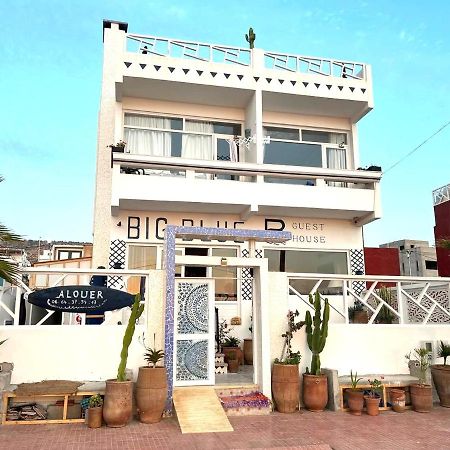 Big Blue Guest House Эмуан Экстерьер фото