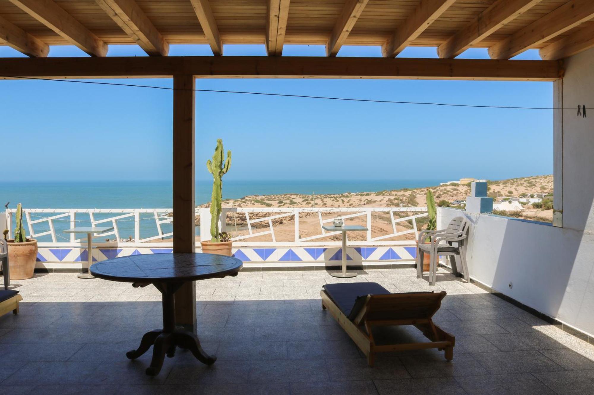 Big Blue Guest House Эмуан Экстерьер фото