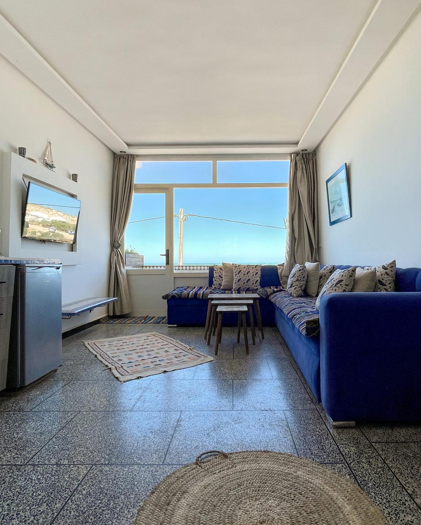 Big Blue Guest House Эмуан Экстерьер фото