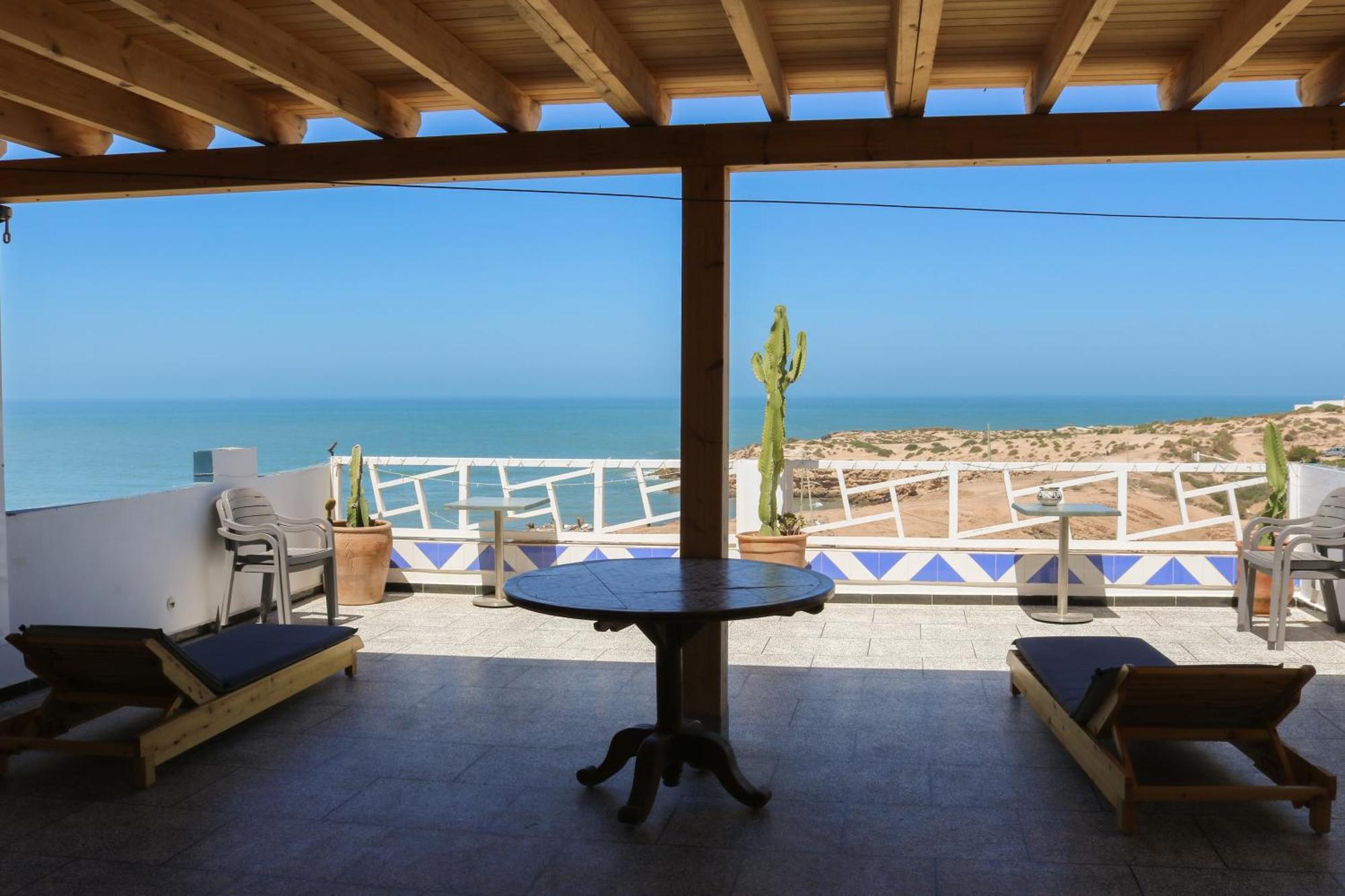 Big Blue Guest House Эмуан Экстерьер фото